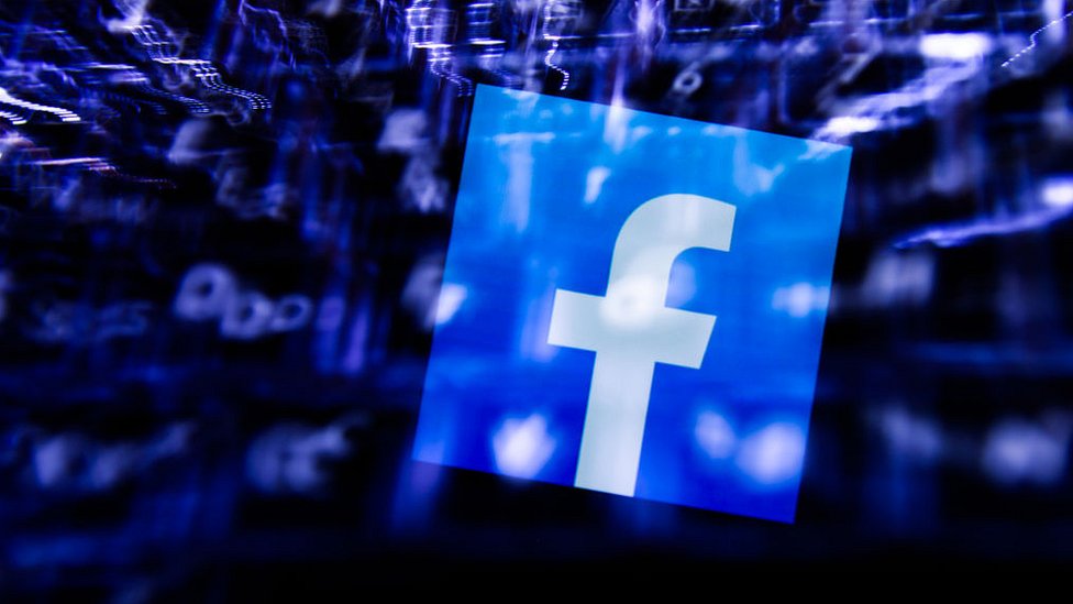 Want to Efficiently Manage US Social Media Apps? Try a professional number generator.