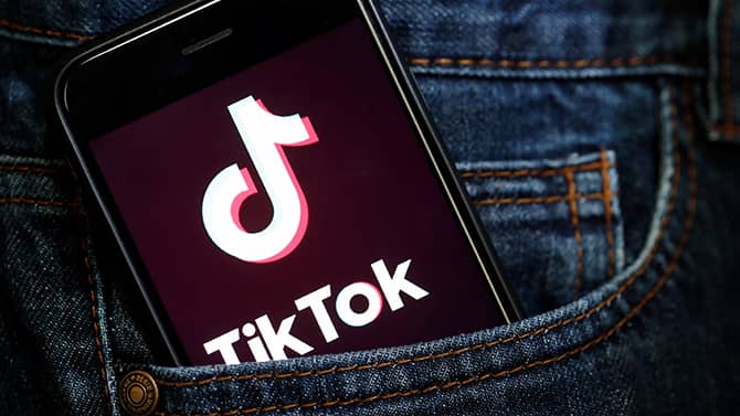 How to Filter for Active Accounts from Indonesian Facebook UIDs?